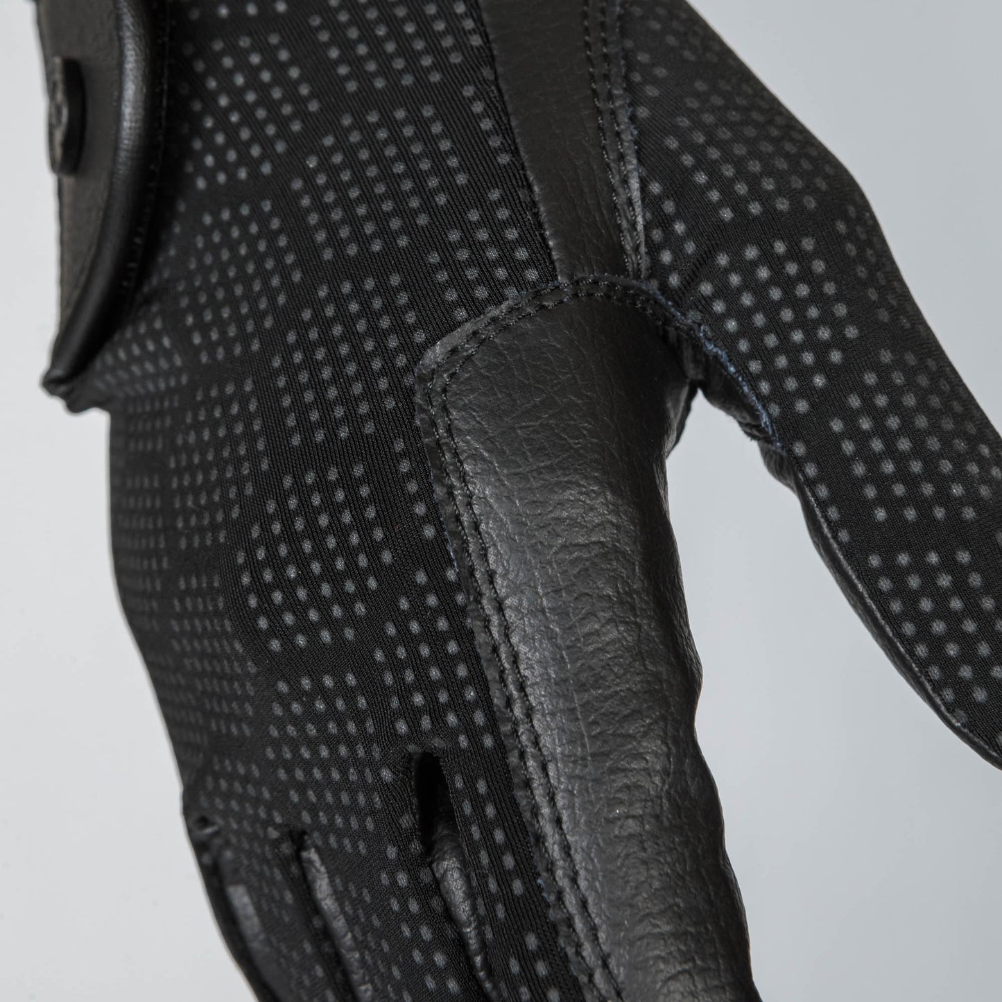 Outline - Grip Glove