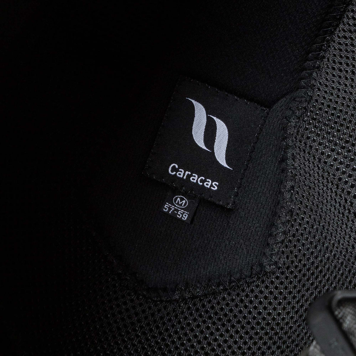 Caracas Riding Helmet Glossy Black