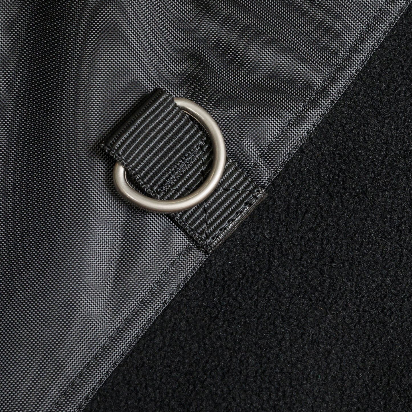 Fleecedecke "Supreme" mit D-Ringen
