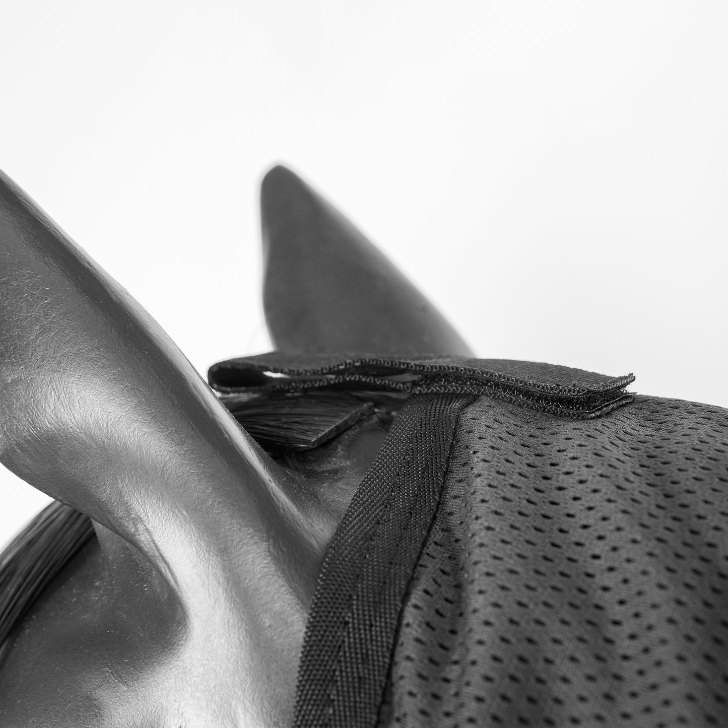 Royal Mesh Neck Cover Deluxe